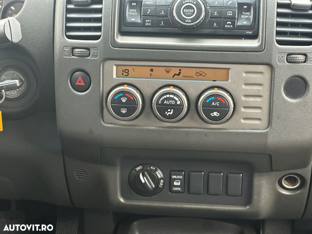 Nissan Navara 2.5 dCi Double Cab LE - 13