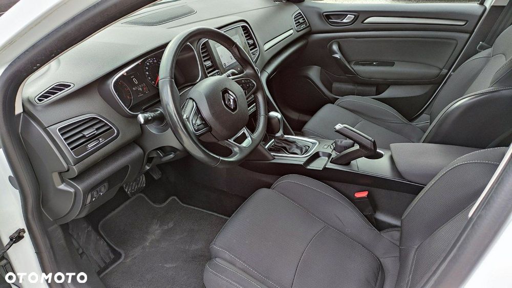 Renault Megane ENERGY TCe 140 EDC BUSINESS - 6