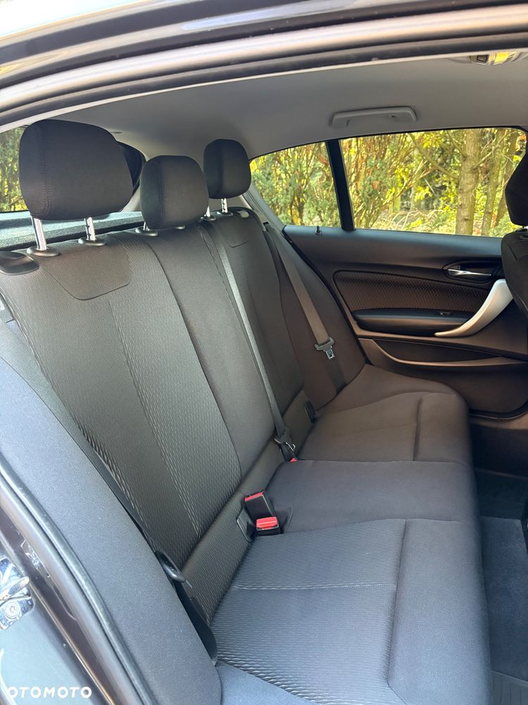 BMW Seria 1 118i - 18