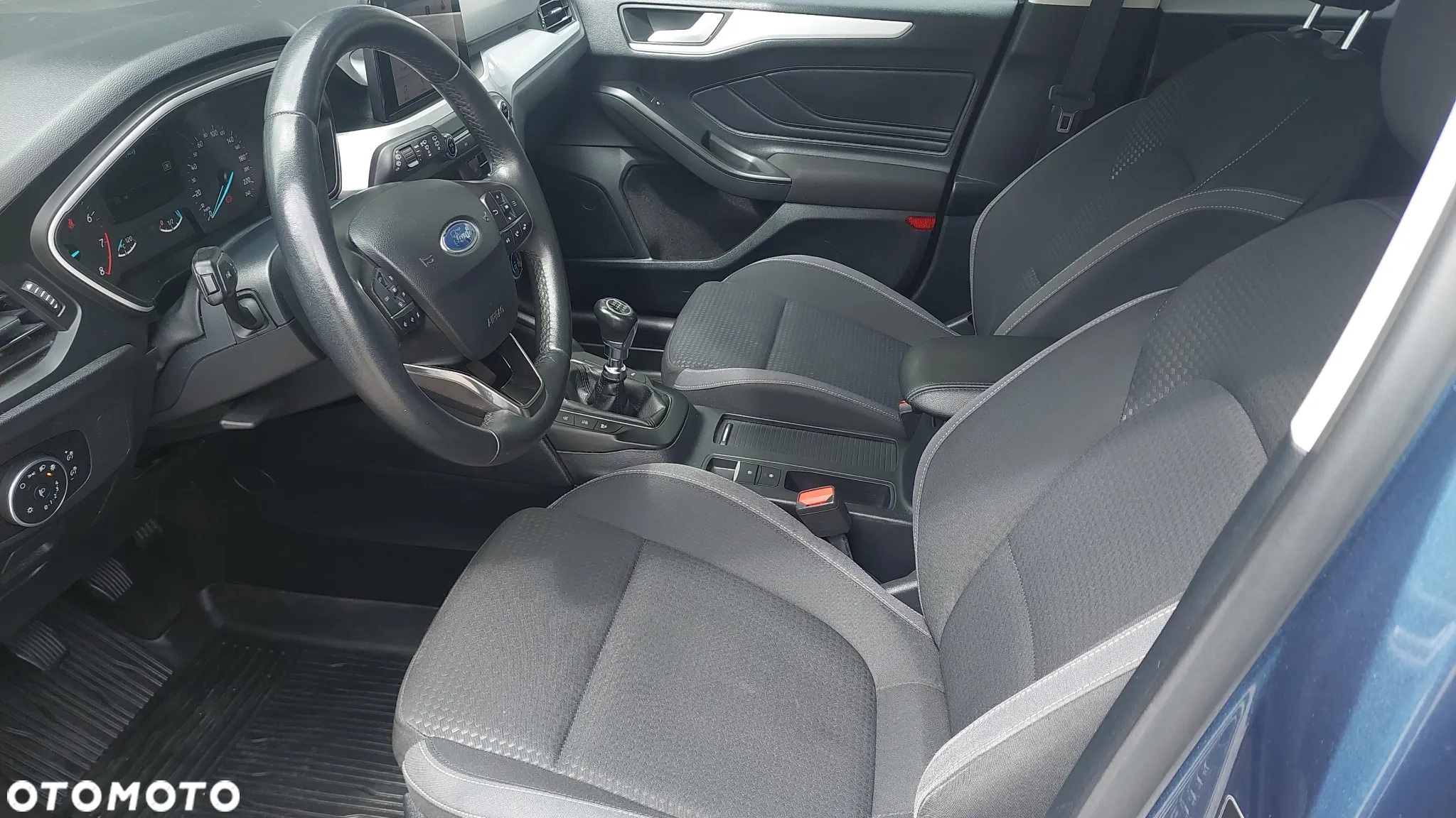 Ford Focus 1.0 EcoBoost Trend Edition - 13