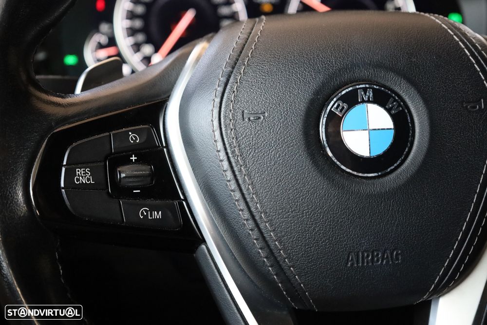 BMW 520 d Pack M Auto - 38