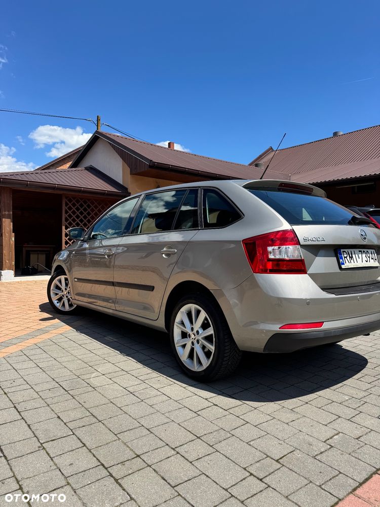 Skoda RAPID 1.6 TDI DSG Ambition - 2