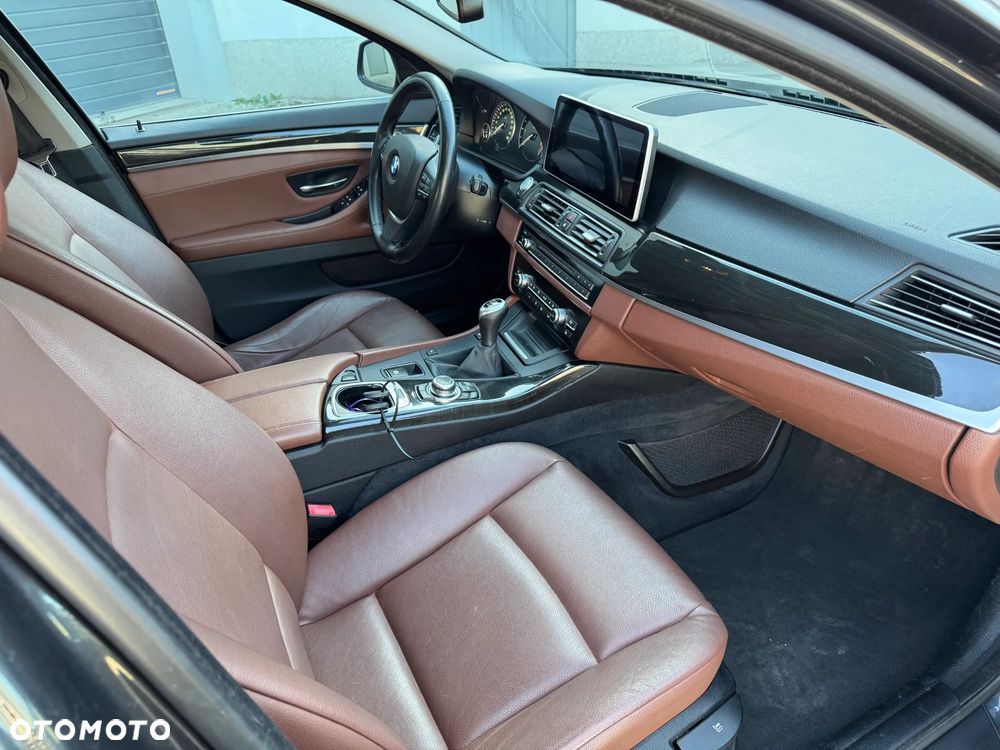 BMW Seria 5 520d - 10