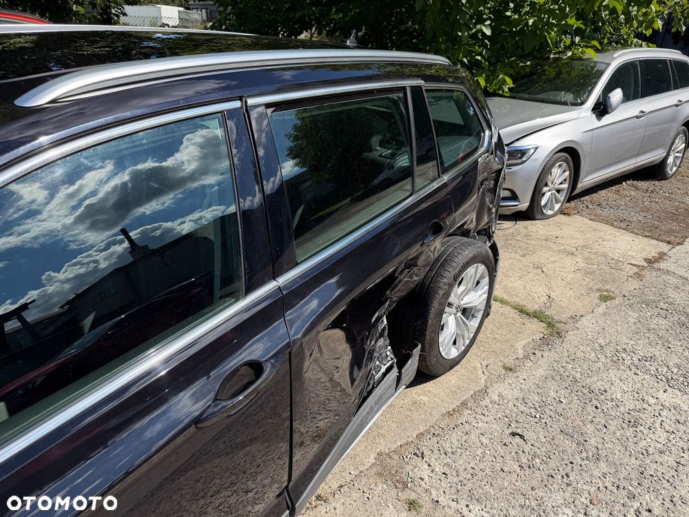 Volkswagen Passat Alltrack 2.0 TDI SCR DSG 4Motion - 8
