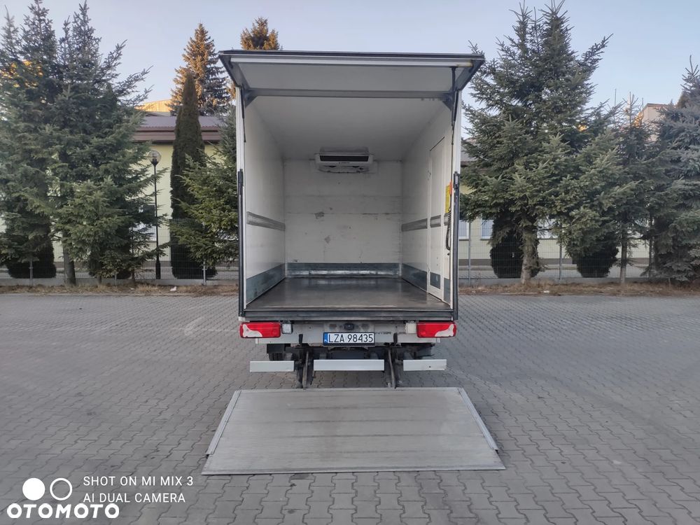 Mercedes-Benz Sprinter 319 - 10