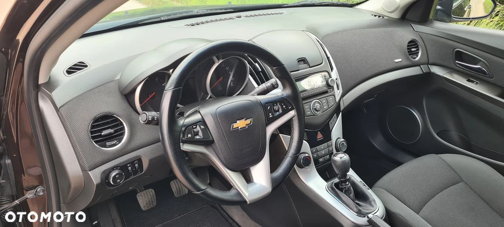 Chevrolet Cruze 1.4T LT+ - 12