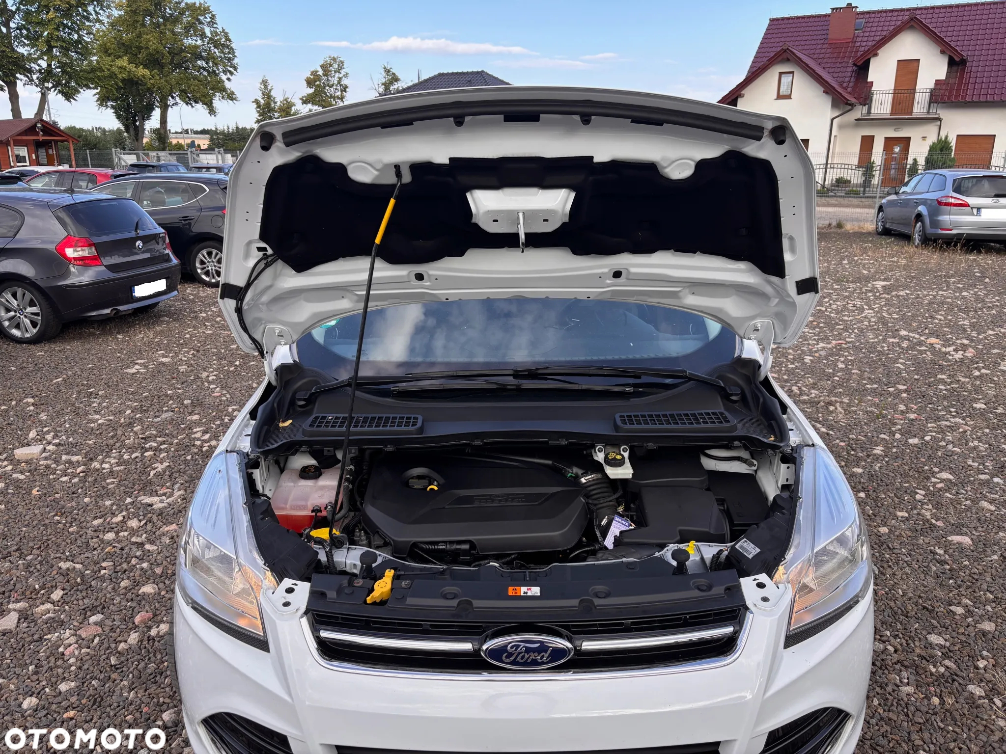 Ford Kuga 1.6 EcoBoost 2x4 Titanium - 26