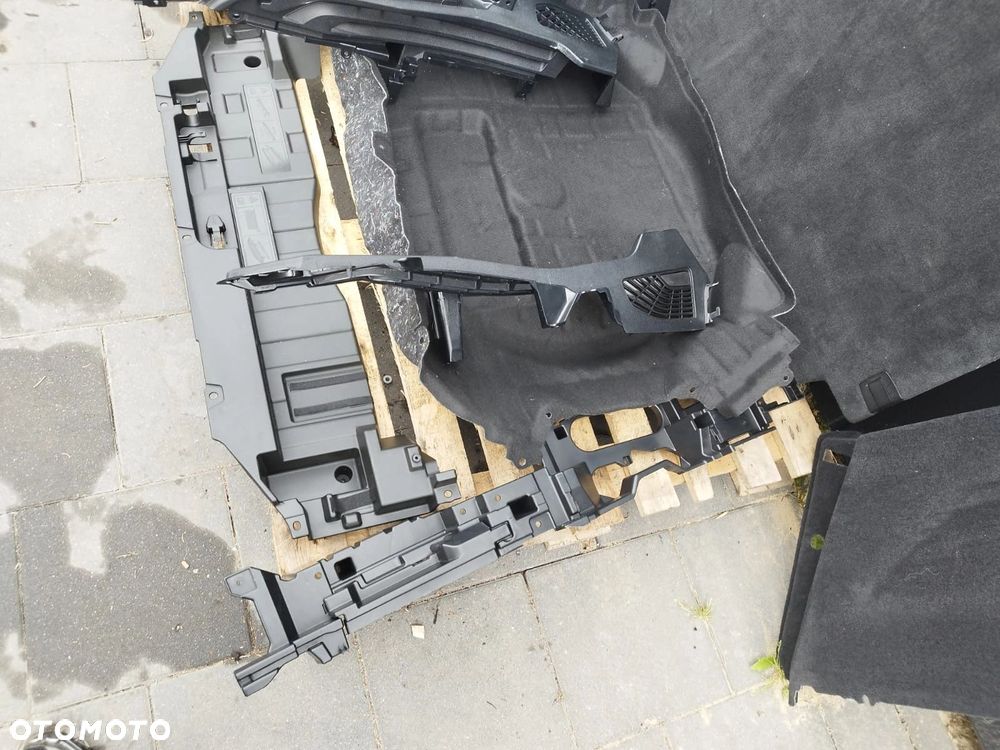 WNĘTRZE BAGAŻNIKA BMW X5 G05 KOMPLET - 3