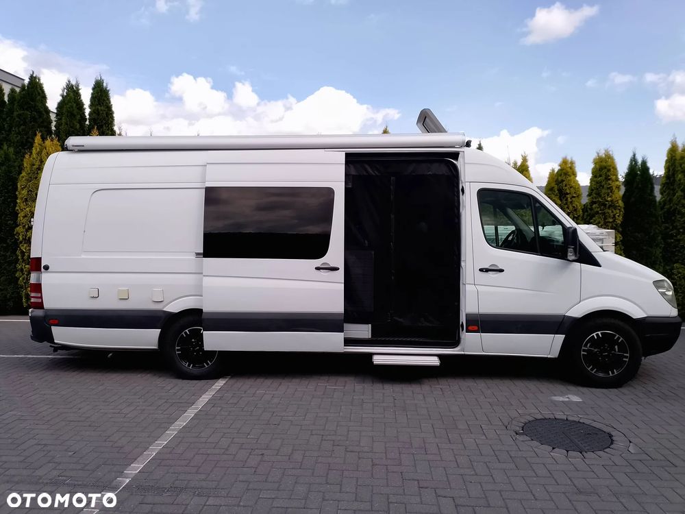 Mercedes-Benz Sprinter 319 - 16