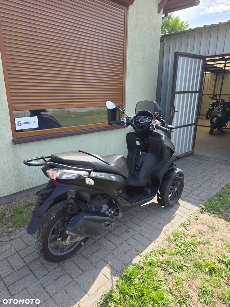 Piaggio MP-3 - 4