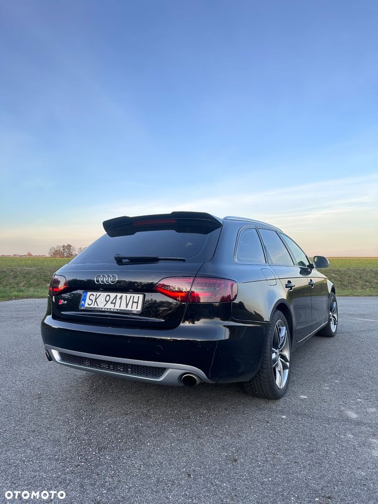 Audi A4 Avant - 2