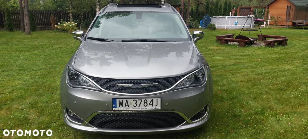 Chrysler Pacifica - 28