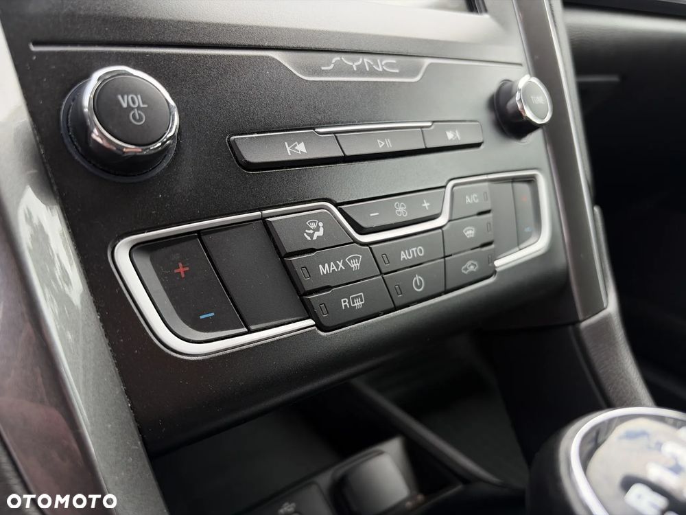 Ford Mondeo 1.5 EcoBoost Trend - 29
