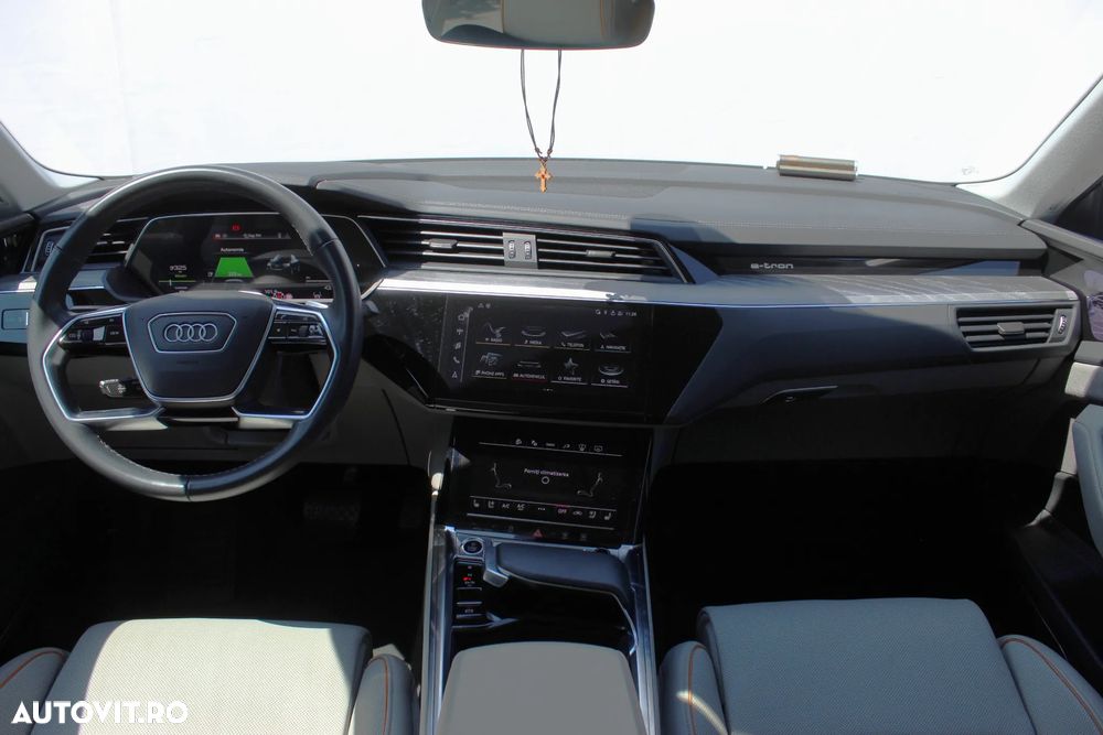Audi Q8 Sportback e-tron 55 quattro Advanced - 16