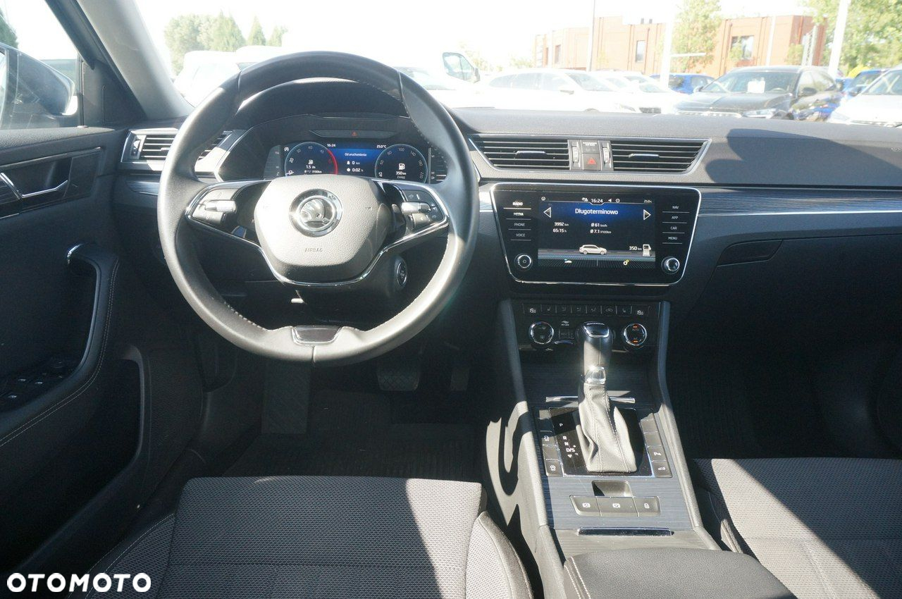 Skoda Superb 2.0 TDI SCR Style DSG - 12