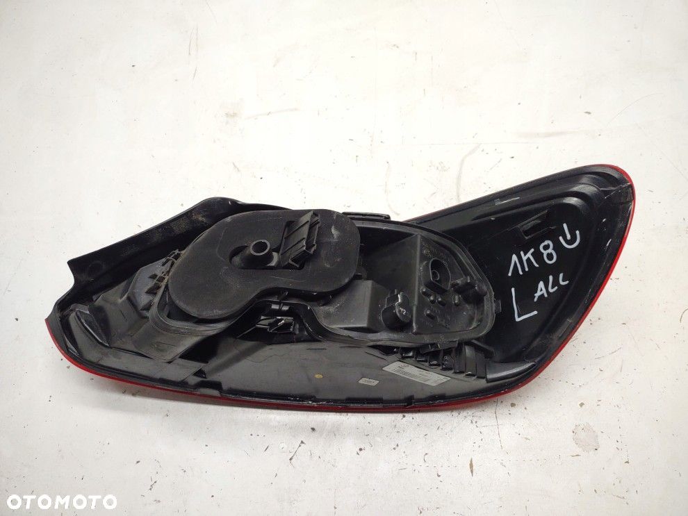 VW SCIROCCO 2008-2014 LEWA TYLNA LAMPA ORYGINAŁ 1K8945095G - 7