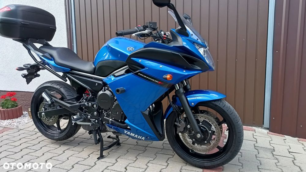Yamaha XJ - 2