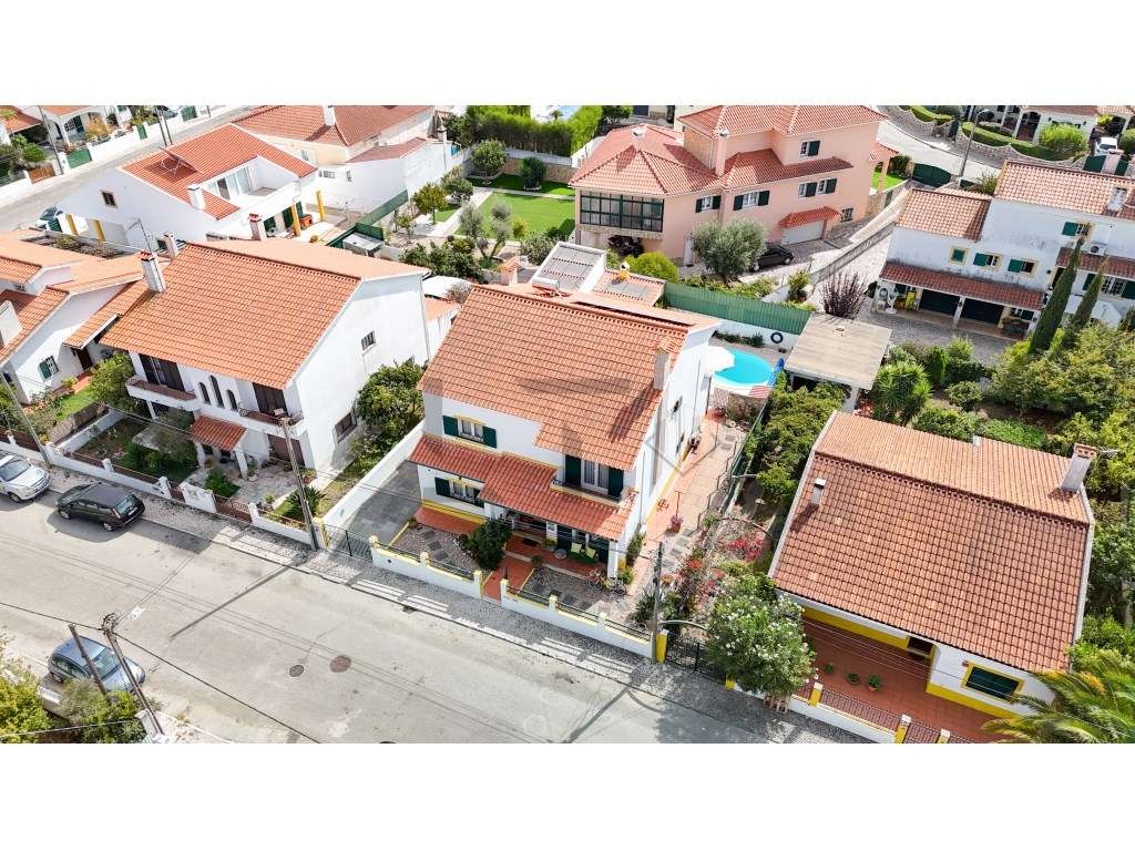 Moradia Isolada T5 com Piscina, para Venda em Palmela - Grande imagem: 4/60