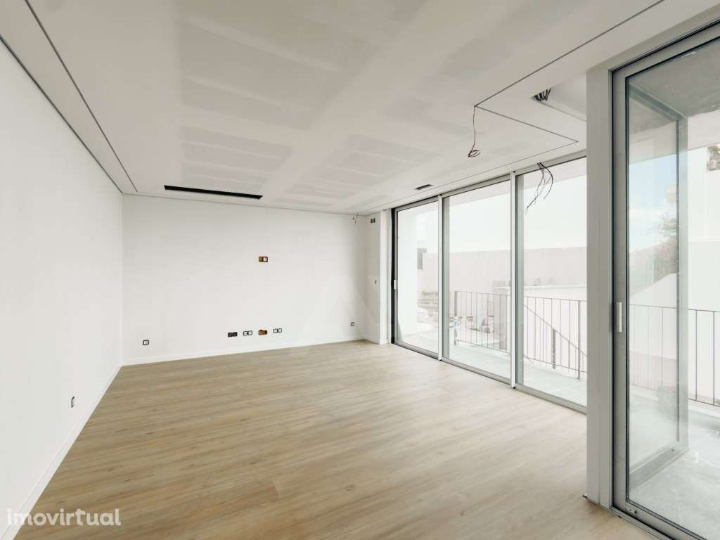 Moradia T5 na Amoreira com Piscina e Jardim Privativo - Grande imagem: 3/33