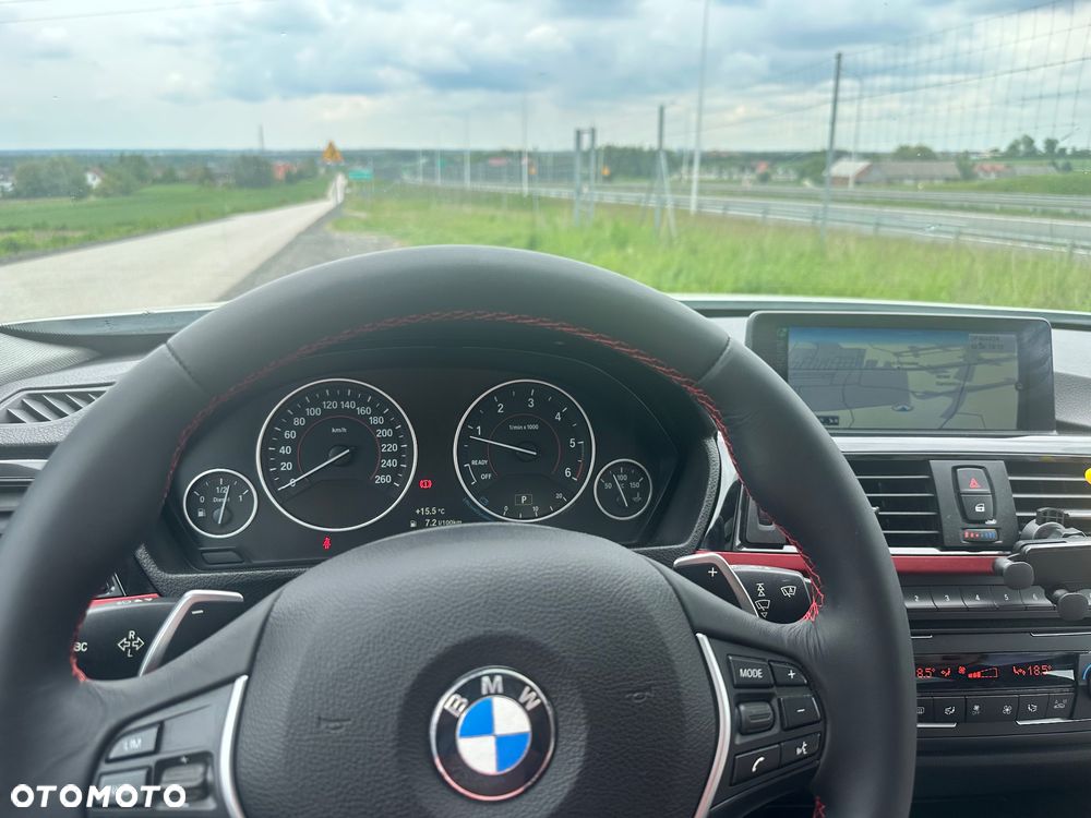 BMW Seria 3 320d Sport Line - 13