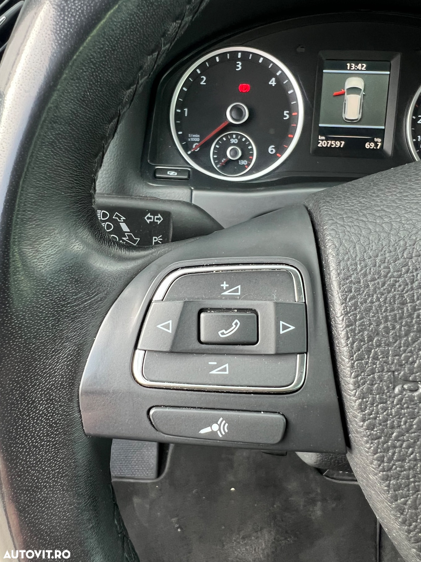 Volkswagen Tiguan 2.0 TDI 4Motion DSG Sport & Style - 17