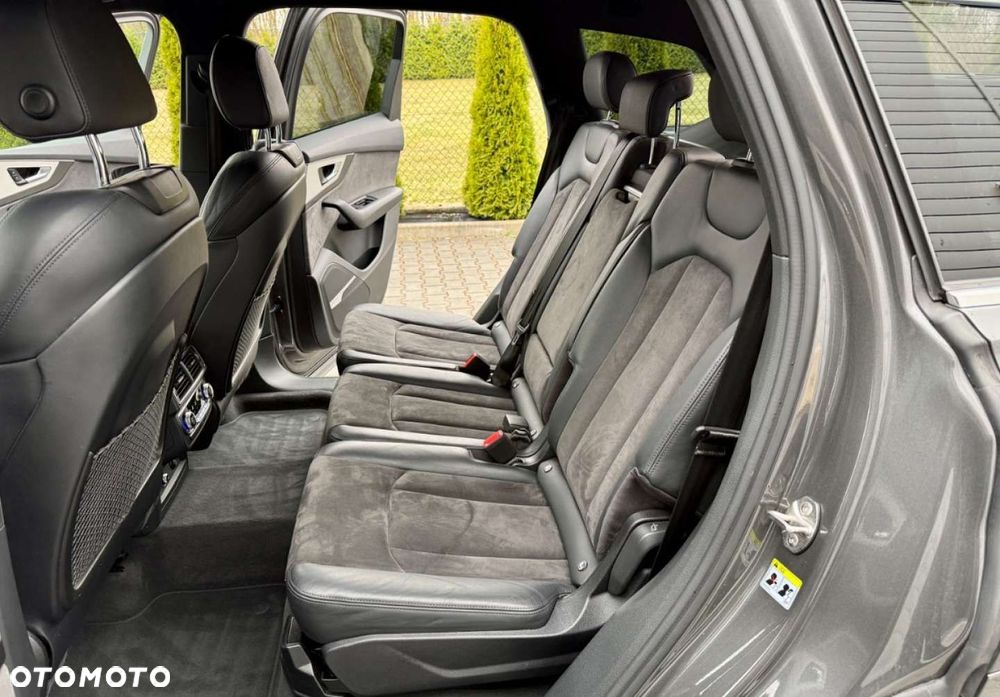 Audi Q7 - 17