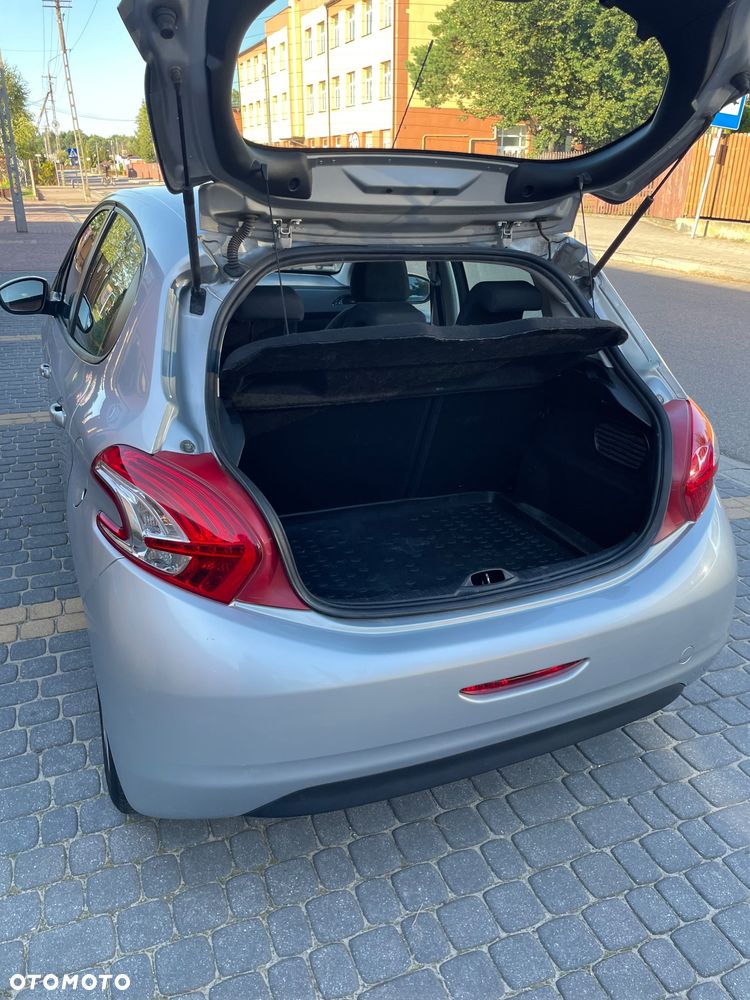 Peugeot 208 1.4 HDi Access - 12