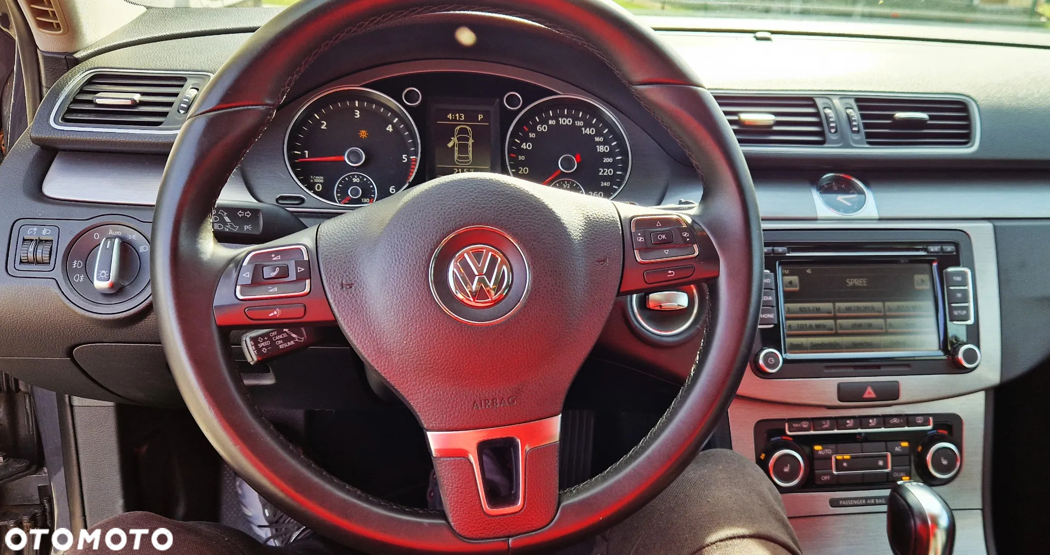 Volkswagen Passat Variant 2.0 TDI DSG BlueMotion Technology Exclusive - 13