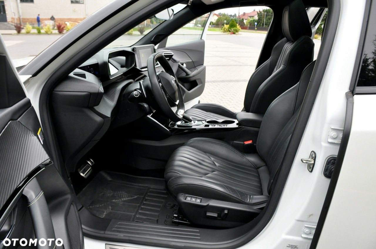 Peugeot 2008 - 21