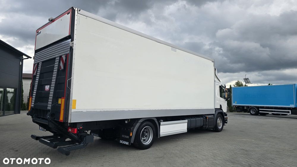 Scania P250 Euro 6 kurierka zabudowa kontener kurierka full air super stan! świeży import! - 8