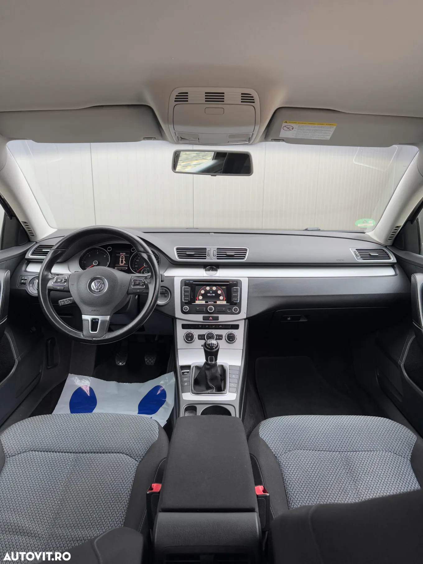 Volkswagen Passat Variant 1.6 TDI BlueMotion - 9