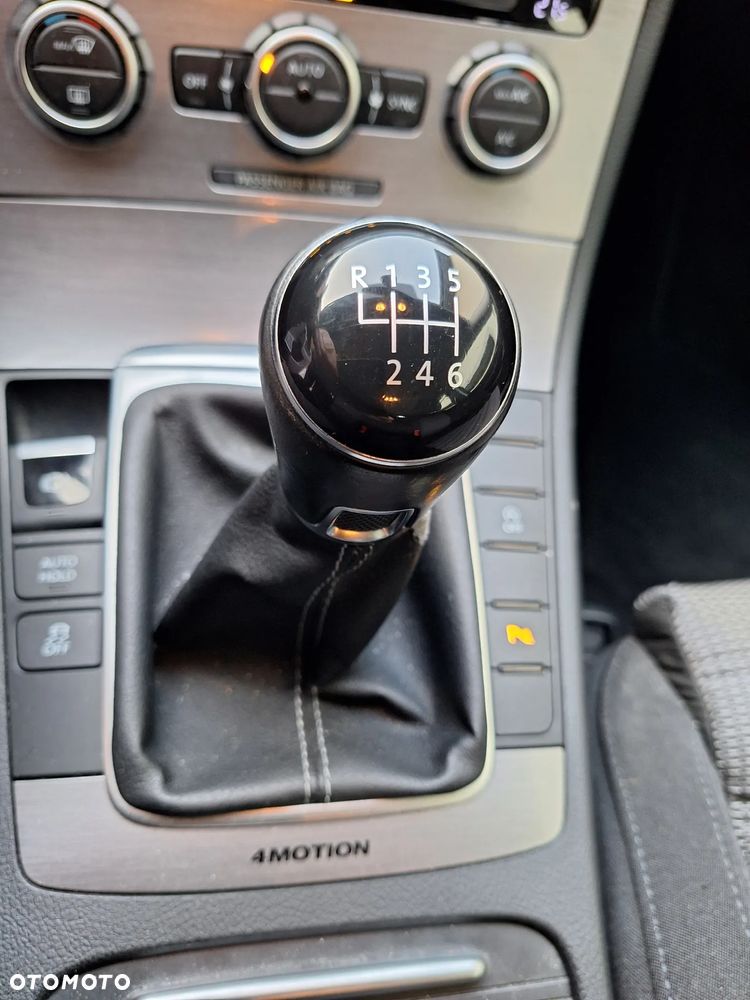 Volkswagen Passat Variant 2.0 TDI BlueMotion Technology Comfortline - 28