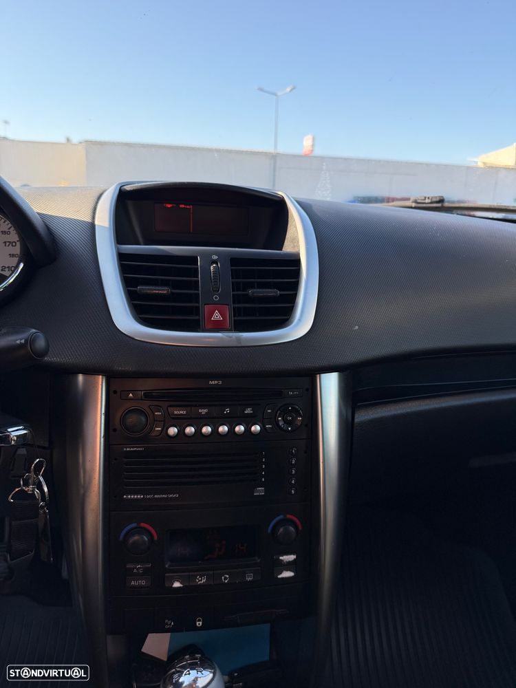 Peugeot 207 SW 1.6 HDi Outdoor - 17