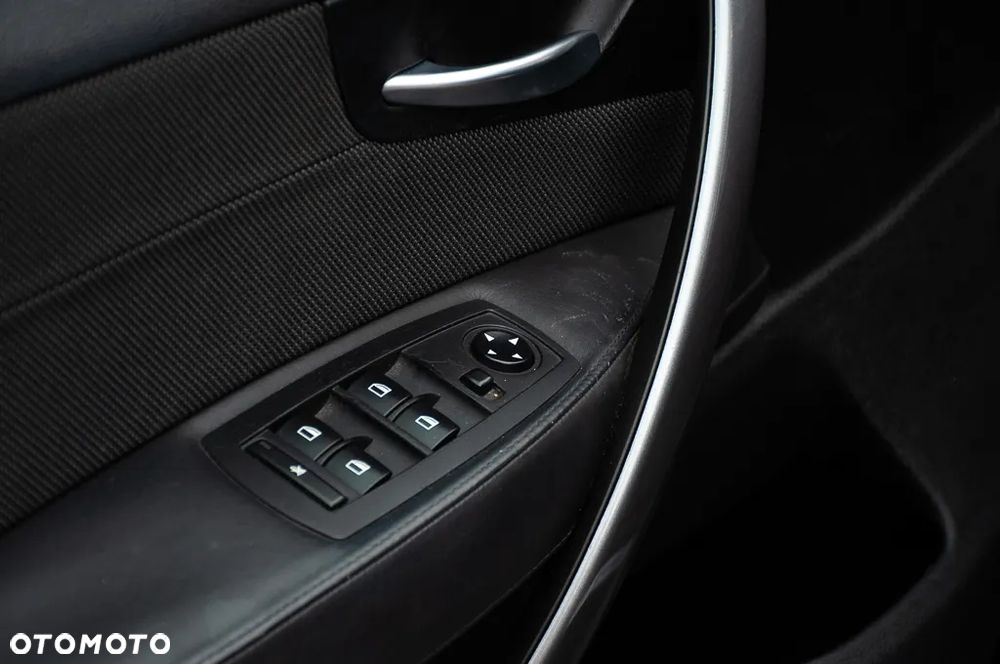 BMW X3 xDrive18d - 26