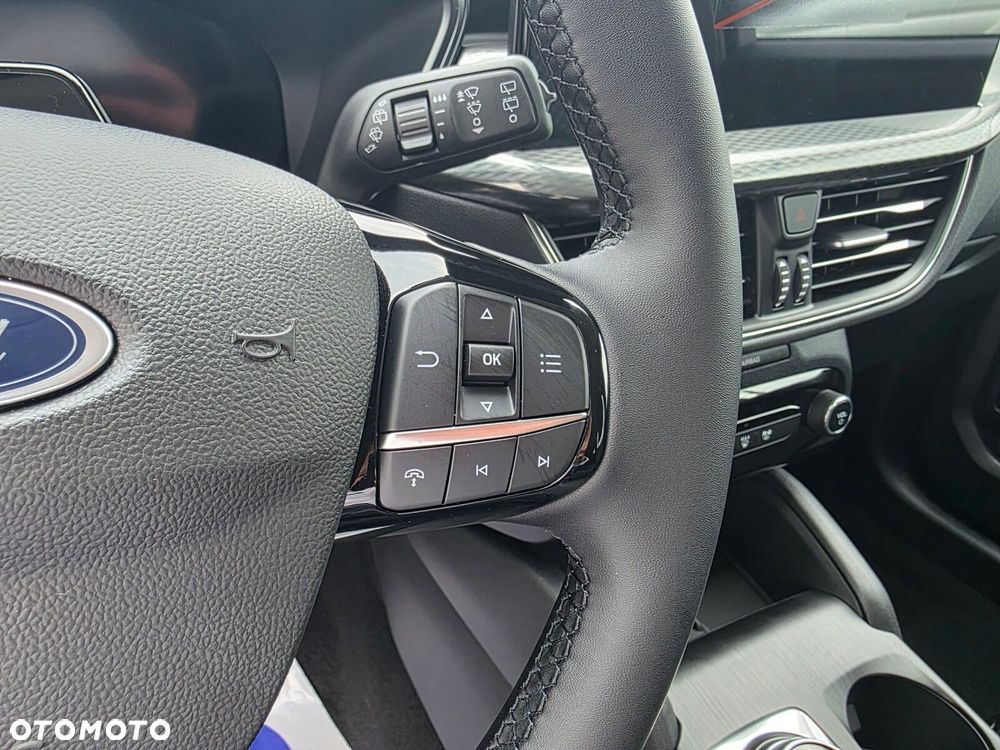 Ford Kuga - 19