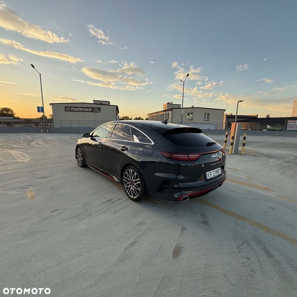 Kia ProCeed 1.6 T-GDI GT DCT - 2