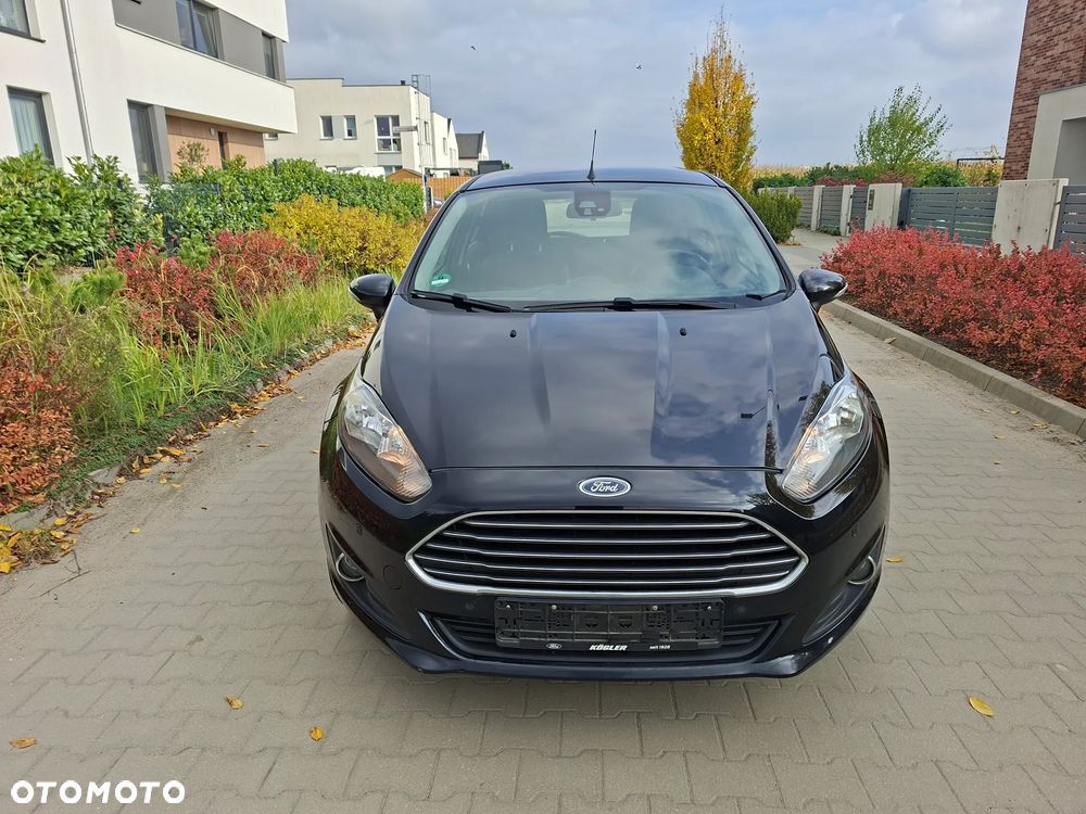 Ford Fiesta 2015 photo 2