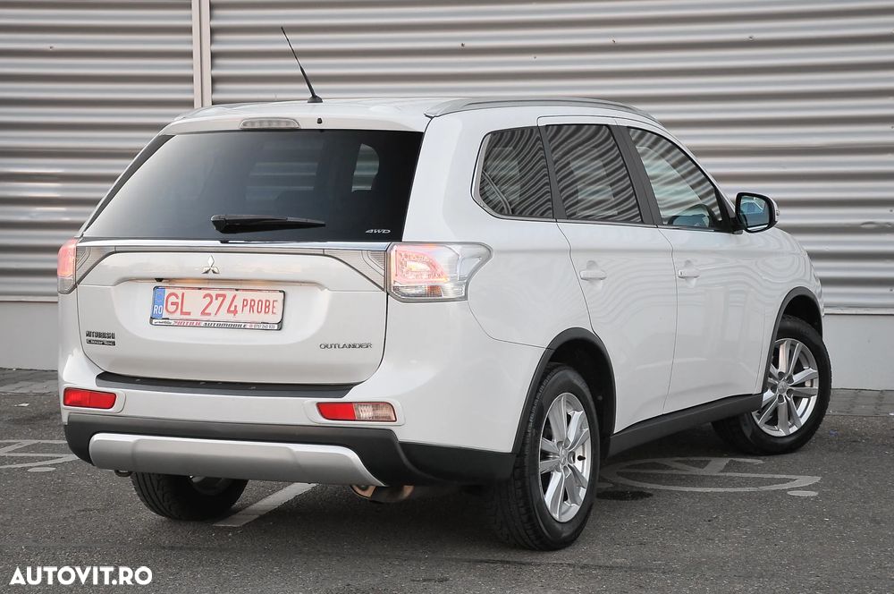 Mitsubishi Outlander 2.2 DI-D 4WD Intense - 10