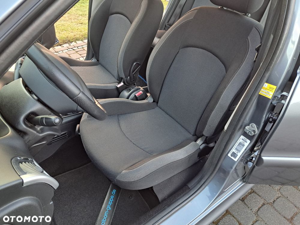 Peugeot 206 plus 60 - 27