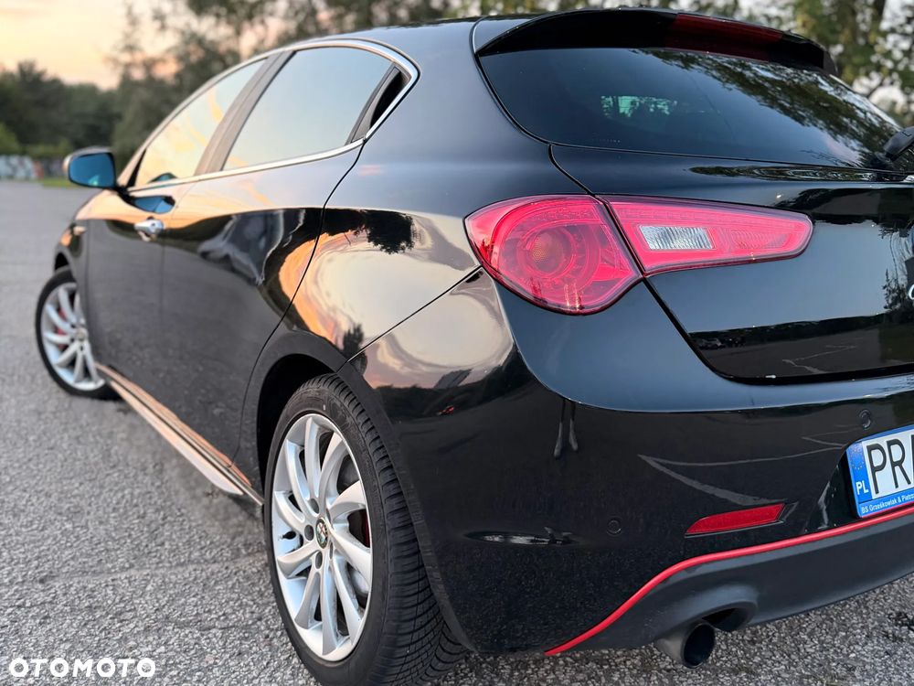 Alfa Romeo Giulietta 1.8 TBi 16V Quadrifoglio Verde - 9