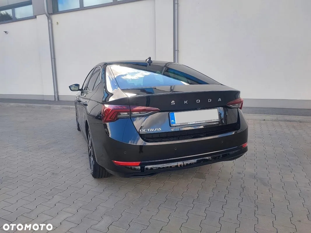 Skoda Octavia 2.0 TDI SCR Style DSG - 9