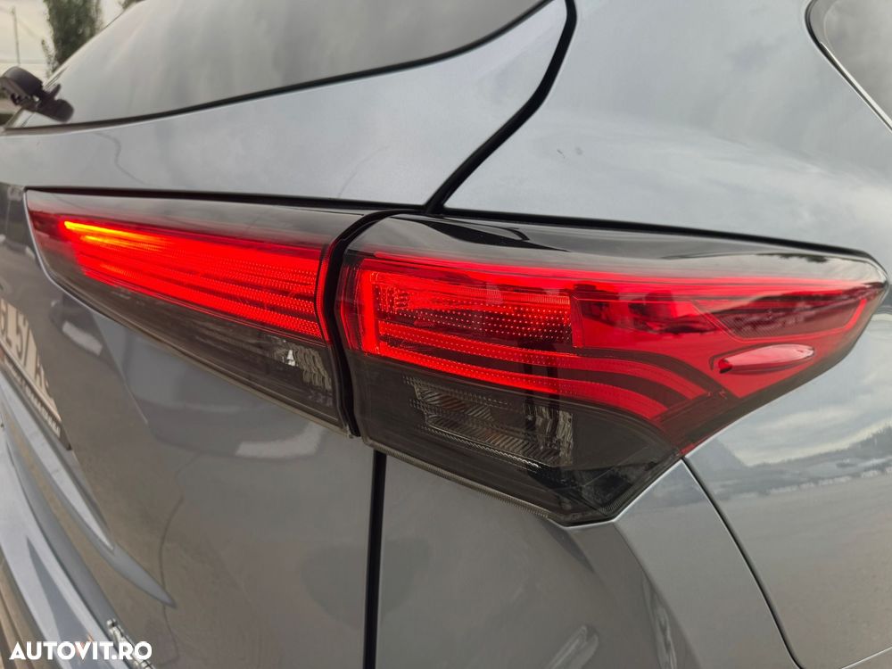 Toyota Highlander 2.5 L Hybrid Dynamic Force 248CP Exclusive Metallic - 7