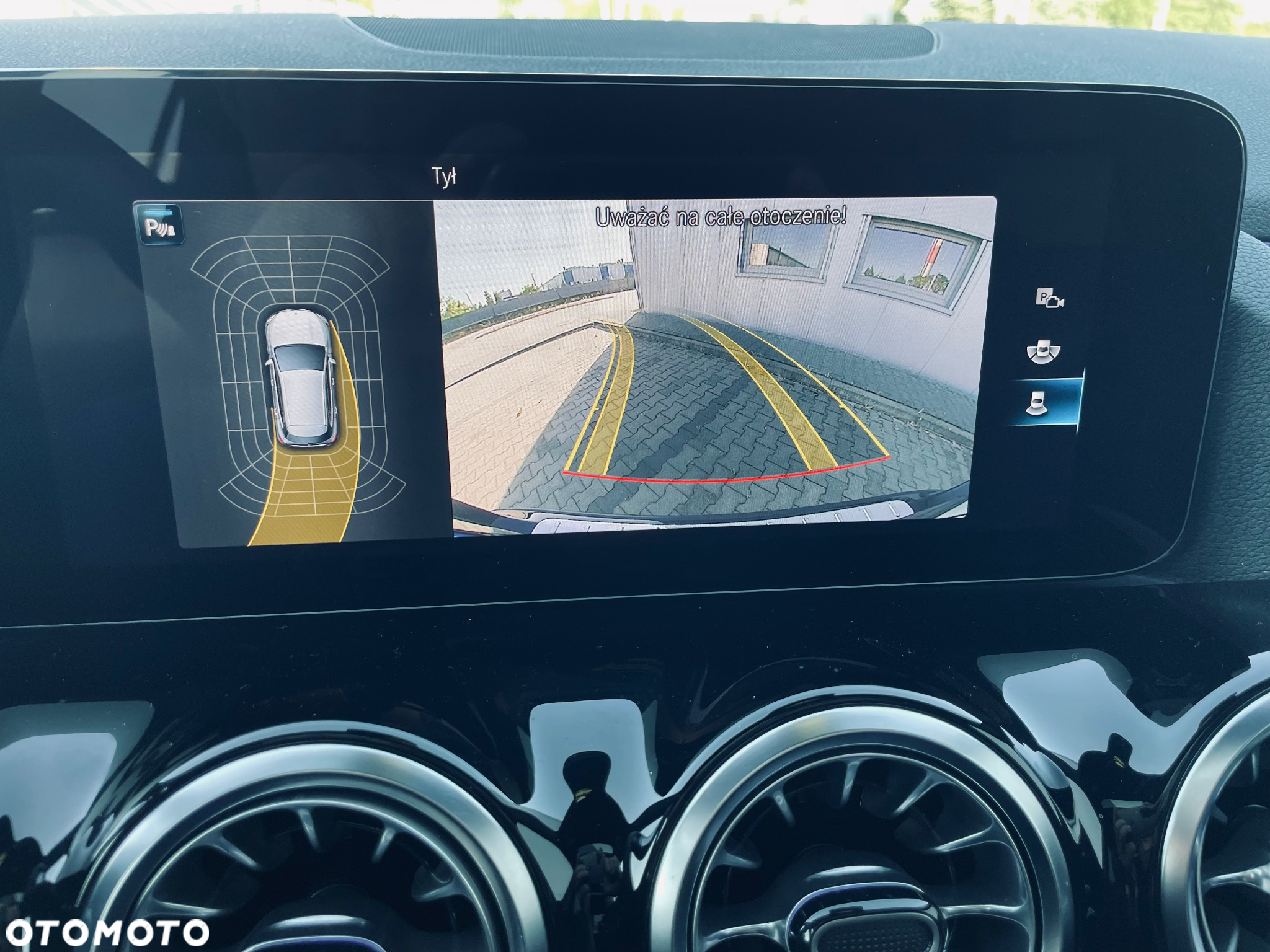 Mercedes-Benz GLA 250 8G-DCT AMG Line - 23