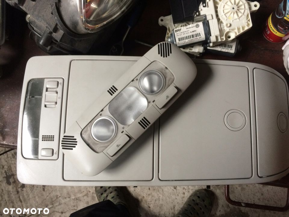 VW TOURAN 1T SCHOWEK PODSUFITKI OŚWIETLENIE LIFT - 3