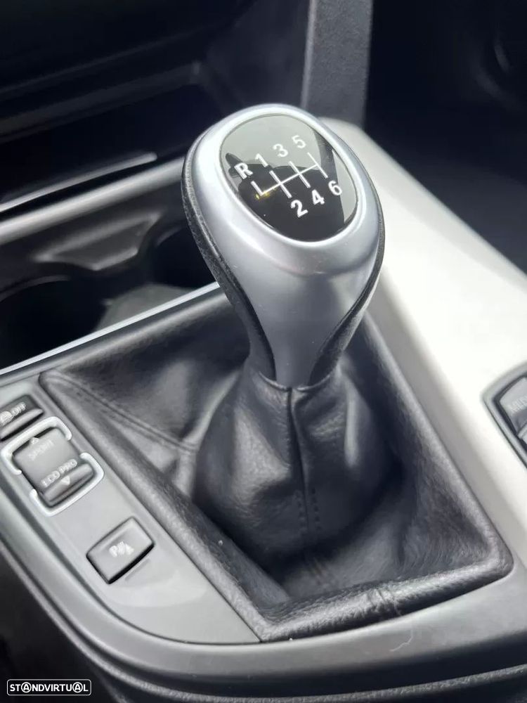 BMW 320 d Touring Sport Line - 38