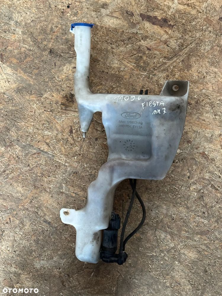 ZBIORNICZEK SPRYSKIWACZY FORD FIESTA MK7  8A6117B613-AD - 1