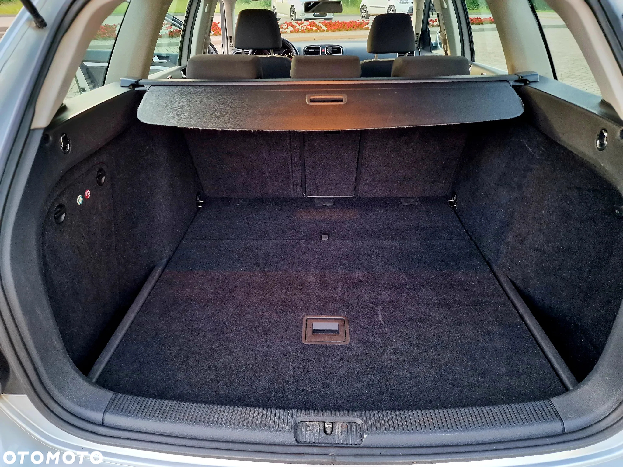 Volkswagen Golf 2.0 TDI DPF Highline - 25