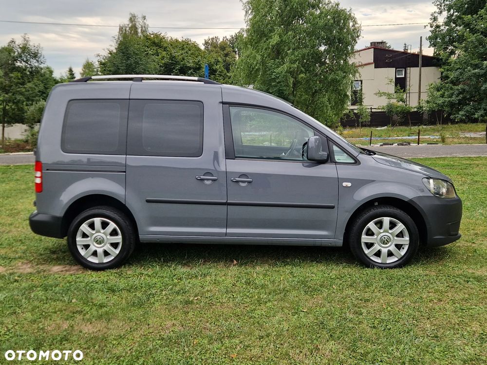 Volkswagen Caddy Comfortline DSG - 8