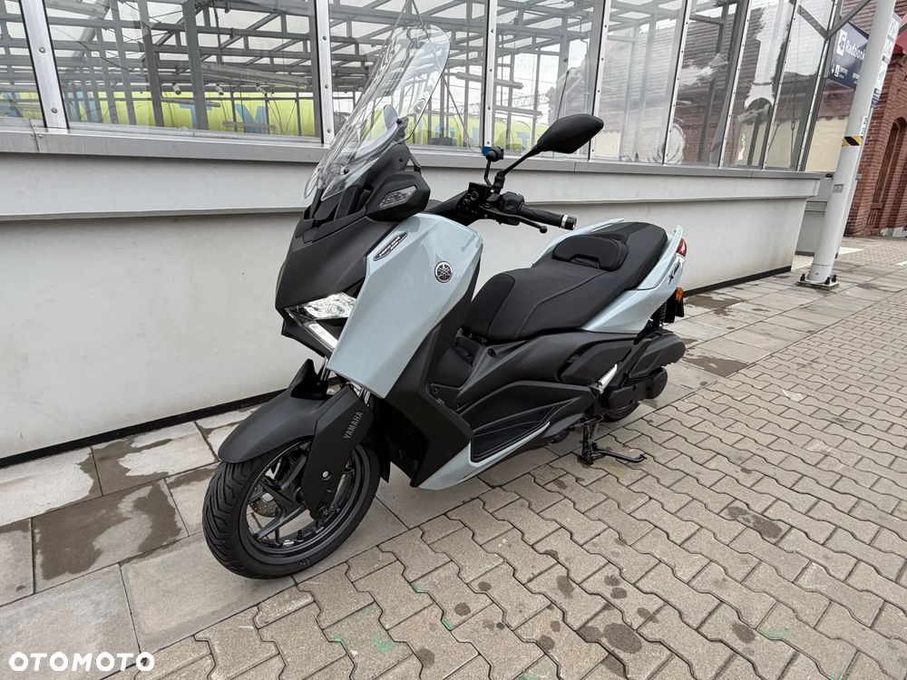 Yamaha X-max - 30
