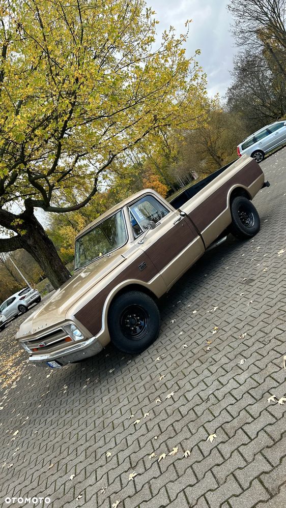 Chevrolet C-20 - 3